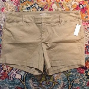 Women’s Old Navy Khaki Pixie Shorts